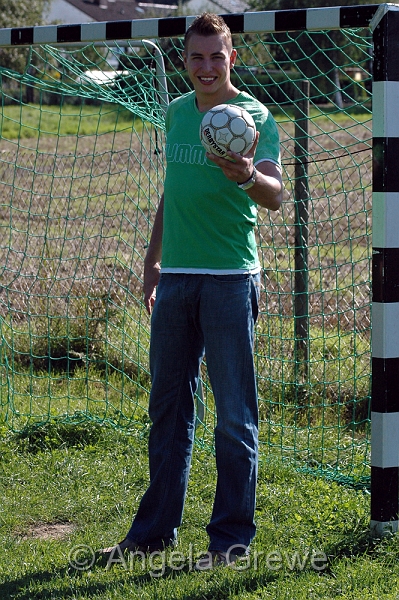 010.JPG